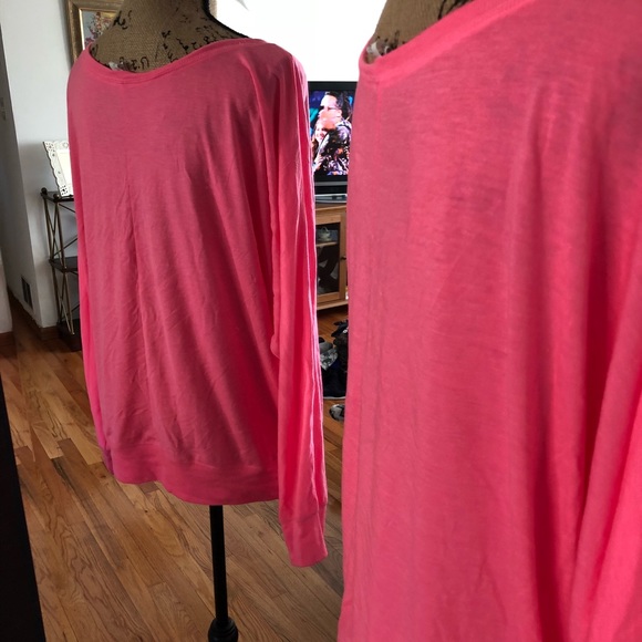 Top - Picture 2 of 3